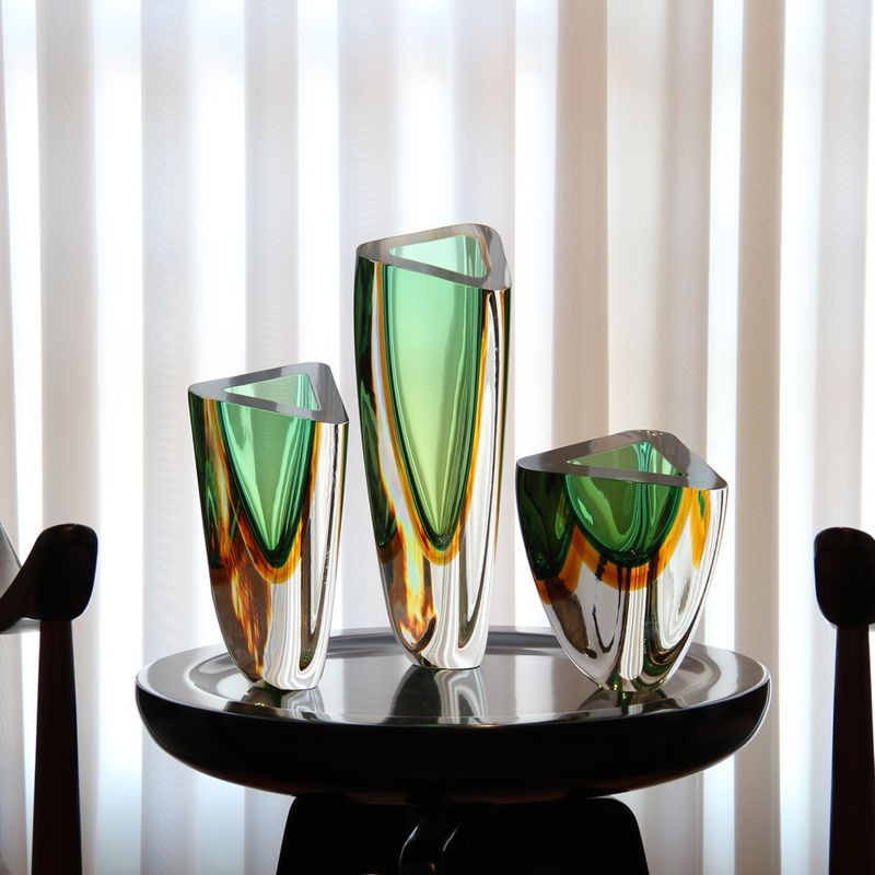 Trio de Vasos Triangulares nº 1, nº 2 e nº 4 Bicolor Verde com Âmbar Murano Cristais Cadoro