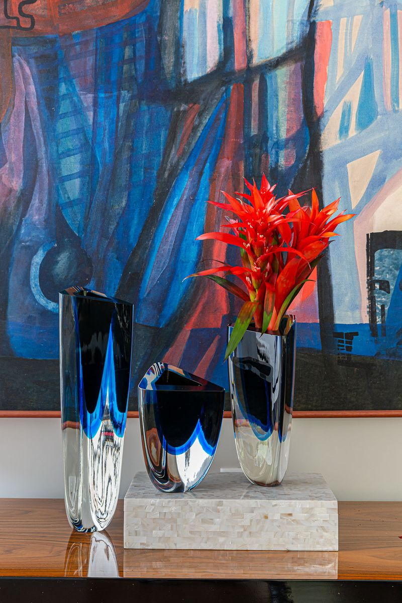 Trio de Vasos Triangulares nº 1, nº 2 e nº 4 Bicolor Preto com Água-marinha Murano Cristais Cadoro