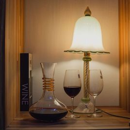 Decanter com Aplicação Espiral Âmbar Murano Cristais Cadoro